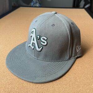 New Era Oakland Athletics Gray Cap with Green and White Embroidery, 7 & 5/8